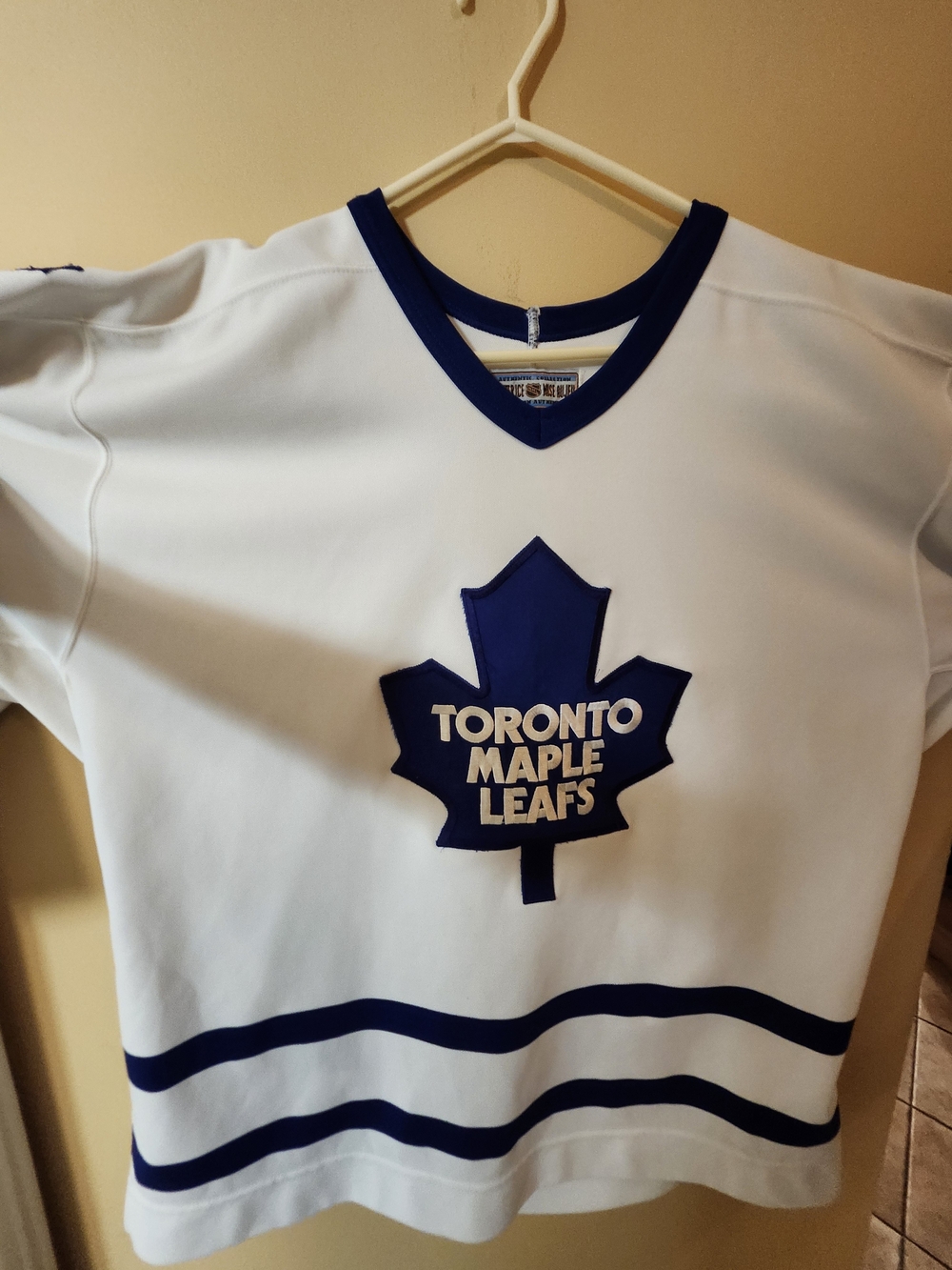 RARE Toronto Maple Leafs Jersey - Men